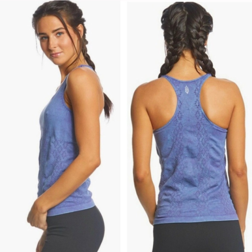 Seamless Lace-Panel Racerback Tank Top - Blue - Picture 2 of 11